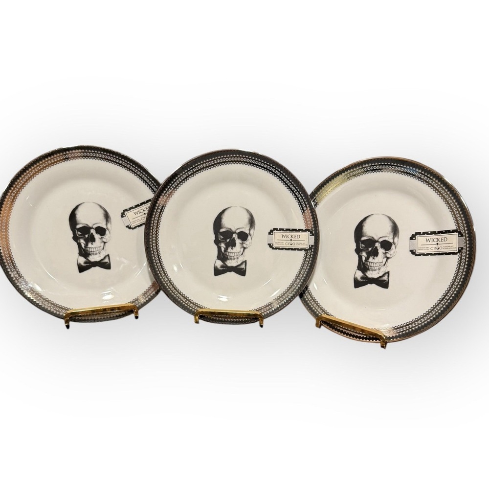 Five Ciroa WICKED Salad Plates 7-1/2" Skull Elegant Silver Goth Halloween - Picture 4 of 8